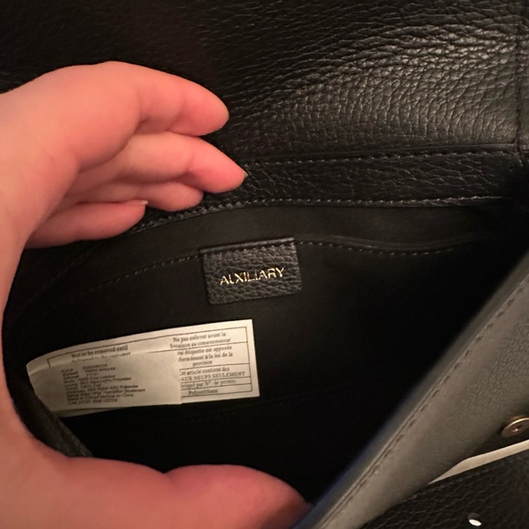 BNWOT Aritzia Leather Belt Bag - Picture 5 of 5